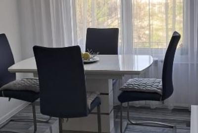 Apartament cu 2 camere semidecomandat, mobilat în Tomis Nord - 1