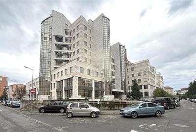 Apartament cu 3 camere decomandat, mobilat în Calea Dumbrăvii
