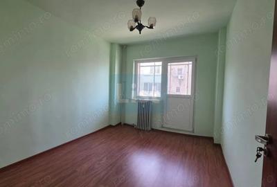 Apartament cu 4 camere decomandat în Sud - 2