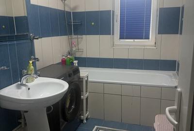 Garsonieră decomandată în Km 4 - 2