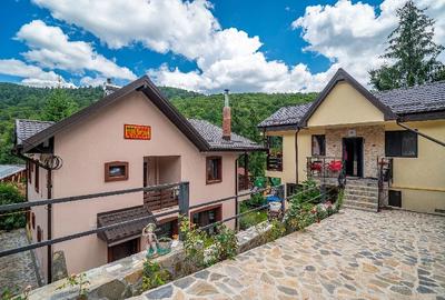 Casă cu 5 camere cu Teren 650 Mp în Central