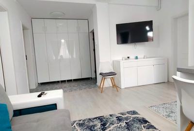 Apartament cu 3 camere în Central - 1