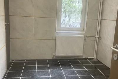 Apartament cu 2 camere decomandat în Mărășești - 2