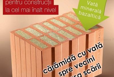 Apartament cu 3 camere decomandat în 13 Decembrie