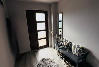 Duplex cu 4 camere cu Canalizare în Florești - 9