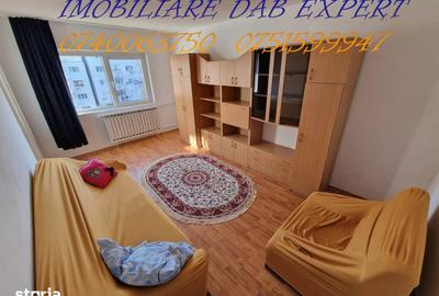 Apartament cu 3 camere în Micro 17