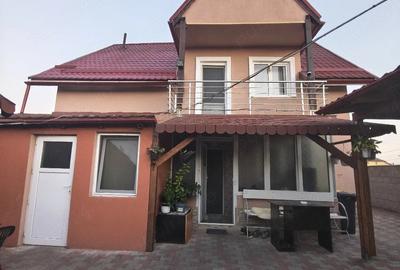 Casă cu 6 camere cu Teren 390 Mp în Sânandrei - 1