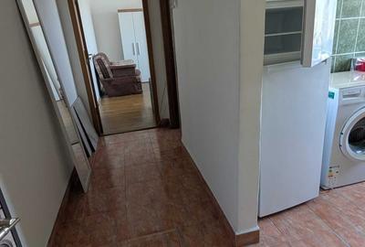 Garsonieră decomandată în Petros - 1