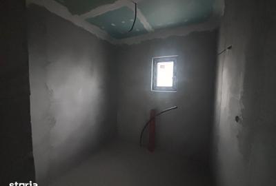Casă cu 4 camere decomandat cu Teren 500 Mp în Sâncraiu de Mureș
