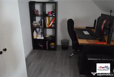 Apartament cu 3 camere decomandat în Unirii