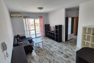 Apartament cu 2 camere semidecomandat, mobilat în Titan