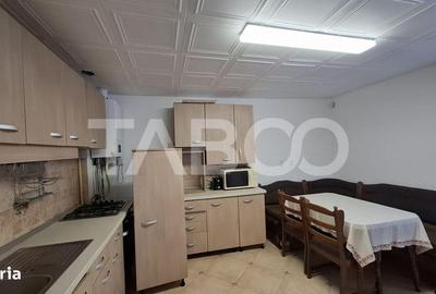 Apartament cu 2 camere decomandat, mobilat în Vasile Aaron - 2