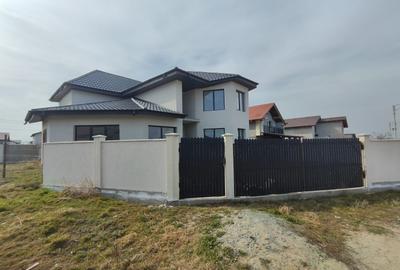 Casă individuală cu 6 camere cu Canalizare în Agigea - 1