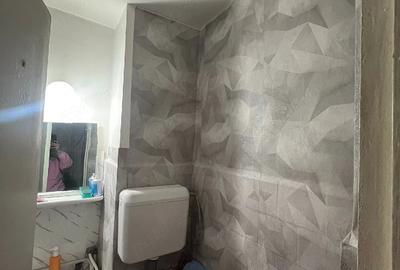 Apartament cu 2 camere decomandat în Războieni