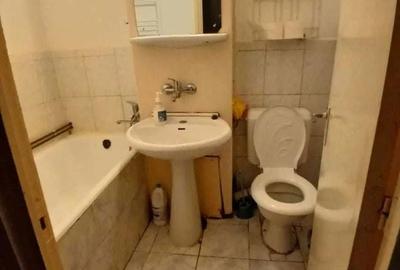Garsonieră în Traian - 2