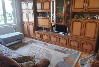 Apartament cu 3 camere circular în Calea București