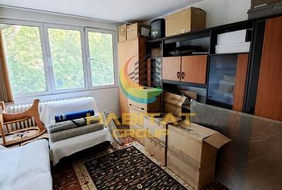Garsonieră decomandată în Brâncoveanu