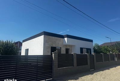 Casă cu 4 camere cu Teren 440 Mp în Berceni