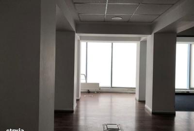 Spațiu comercial, de 203 mp, în Traian