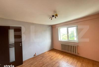 Apartament cu 3 camere în Craiovița Nouă - 1