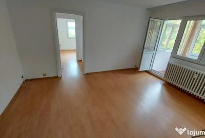 Apartament cu 2 camere semidecomandat în Tătărași