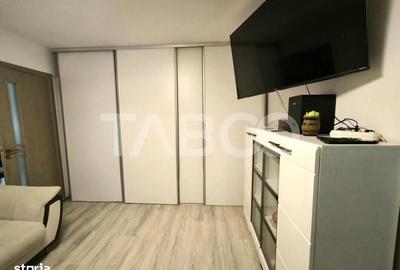 Apartament cu 3 camere decomandat în Între Lacuri