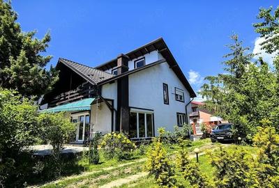 Casă cu 7 camere cu Teren 413 Mp în Central