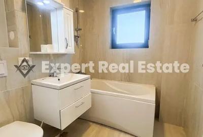 Apartament cu 3 camere decomandat în Tunari
