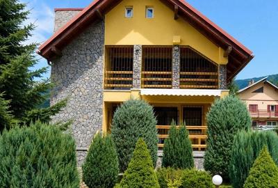 Casă cu Teren 900 Mp în 1 Decembrie