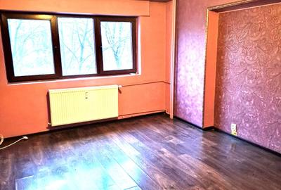 Apartament cu 4 camere decomandat în Unirii - 4
