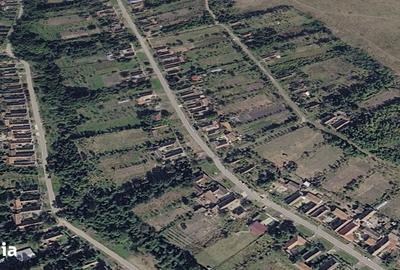 Teren de 1966 mp, în Central