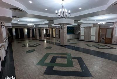 Spațiu comercial, de 550 mp, în Central - 11