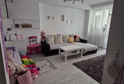 Apartament cu 2 camere decomandat în Roșu - 1