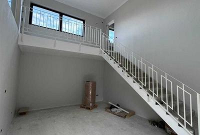 Casă cu 4 camere cu Teren 573 Mp în Dumbrăvița