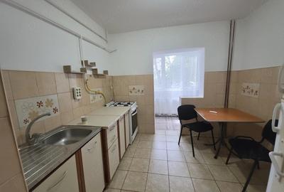 Apartament cu 2 camere decomandat în Girocului - 3