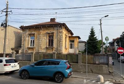Casă individuală cu 5 camere cu Canalizare în Parcul Carol - 2