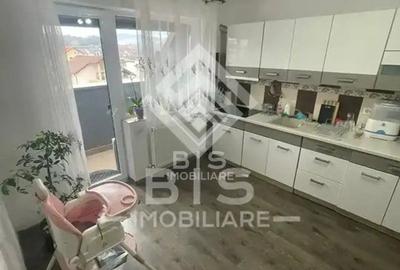 Apartament cu 4 camere decomandat în Exterior Est - 1