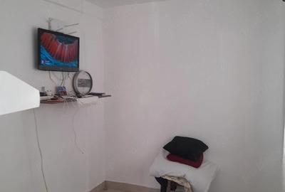 Garsonieră decomandată, mobilată în Burdujeni
