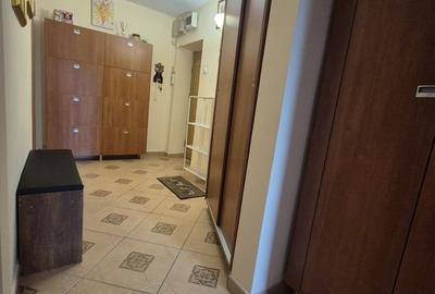 Apartament semidecomandat în Drumul Taberei