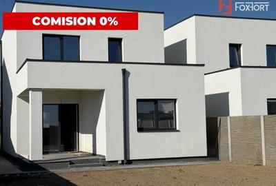 Duplex cu 4 camere cu Canalizare în Săcălaz