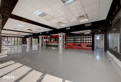 Spațiu comercial, de 500 mp, în Central - 7