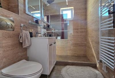 Apartament cu 3 camere decomandat, mobilat în Tomis III - 8