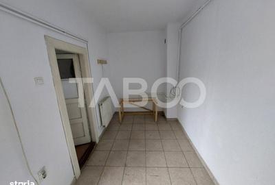 Spațiu comercial, de 40 mp, în Turnișor