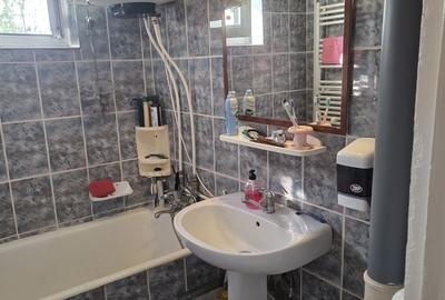 Apartament cu 3 camere în Tineretului - 9
