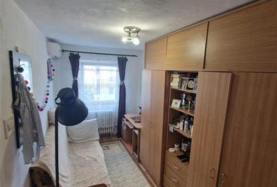 Garsonieră decomandată în Buziașului - 8