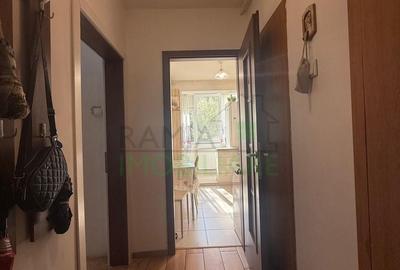 Apartament cu 3 camere semidecomandat, mobilat în Centrul Civic - 10