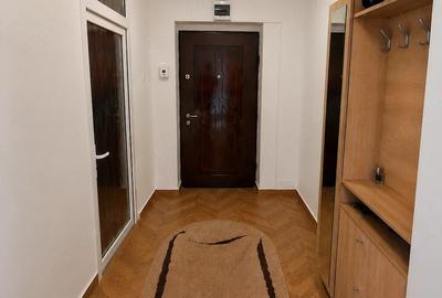 Apartament cu 2 camere semidecomandat în Exterior Vest
