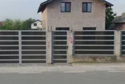 Casă cu 4 camere în Valu lui Traian