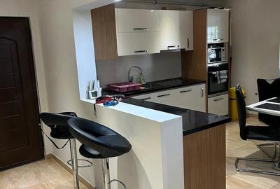 Apartament cu 2 camere decomandat în Exterior Vest