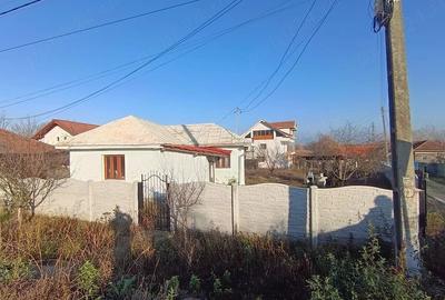 Casă cu 3 camere cu Teren 700 Mp în Ionești - 2